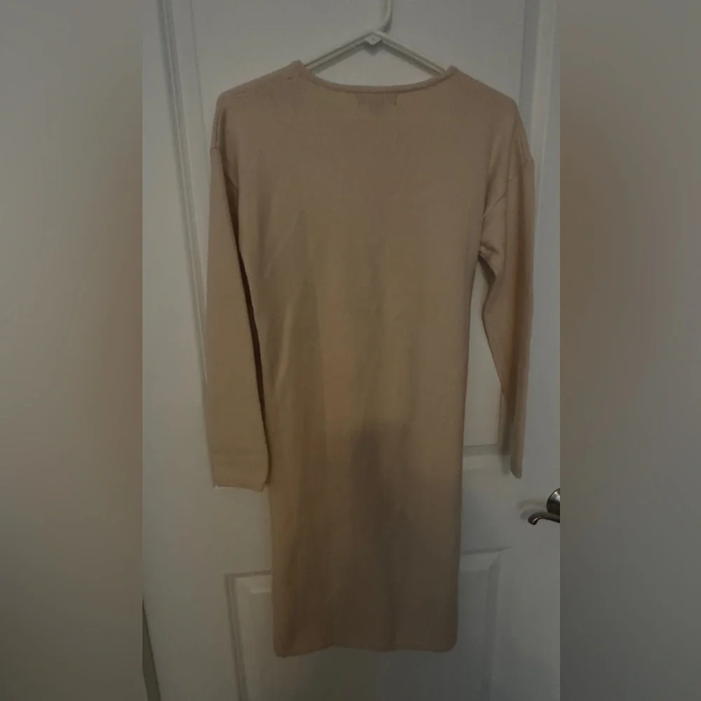 Banana Republic Long Sleeve Wrap Dress in Cream Color - Picture 5 of 7